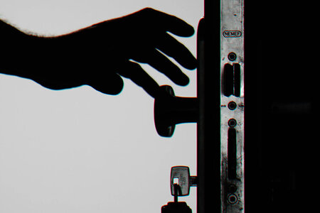 Brand- och ljudklassade dörrar - var behövs de och vad ska du välja?