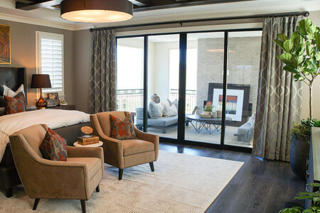 Skjutdörrar inne - smart och platsbesparande lösning mellan rum