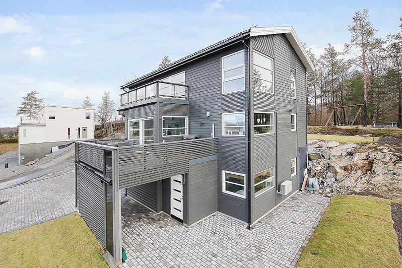 trafonster modern villa